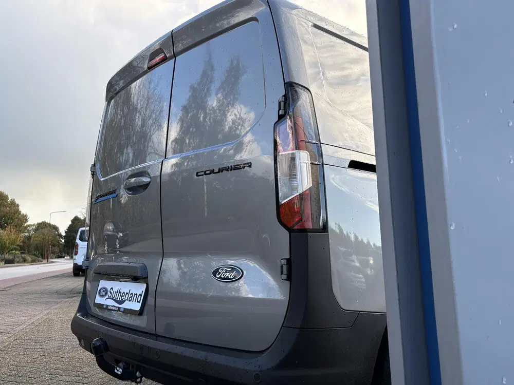 Ford Transit Courier Limited 46 kWh uit 2026, foto 8