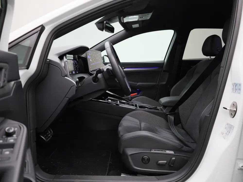 Volkswagen Golf 1.5 eHybrid 50 Edition 204 PK | Automaat | N uit 2025, foto 11