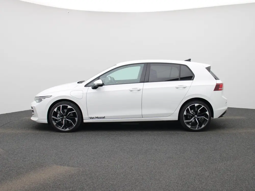 Volkswagen Golf 1.5 eHybrid 50 Edition 204 PK | Automaat | N uit 2025, foto 4