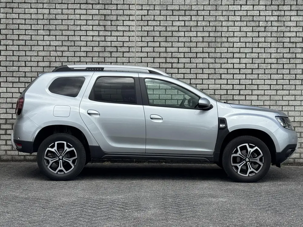 Dacia Duster 1.0 TCe Prestige uit 2022, foto 17