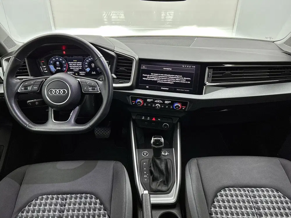 Audi A1 25 TFSI Advanced edition 95 PK uit 2021, foto 12