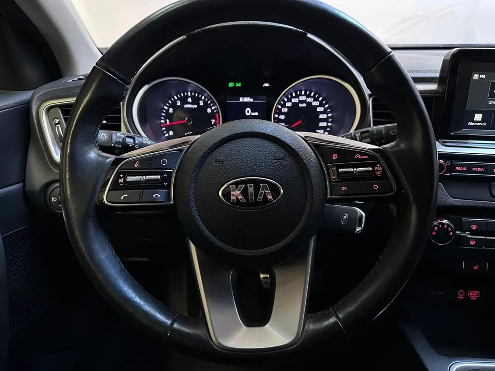 Kia Ceed 1.4 T-GDi DynamicPlusLine APPLE CARPLAY| ANDROID| S uit 2019, foto 18