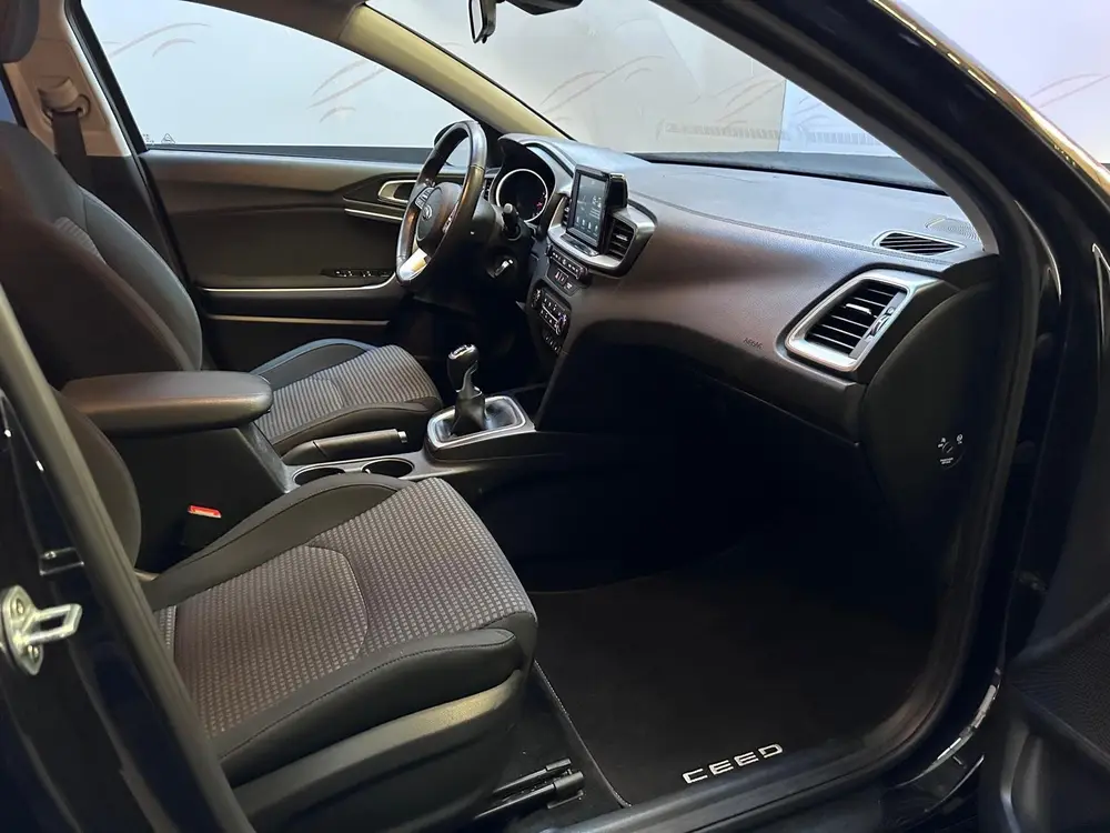 Kia Ceed 1.4 T-GDi DynamicPlusLine APPLE CARPLAY| ANDROID| S uit 2019, foto 7