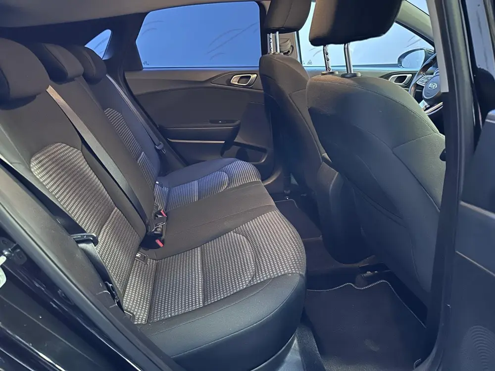 Kia Ceed 1.4 T-GDi DynamicPlusLine APPLE CARPLAY| ANDROID| S uit 2019, foto 8