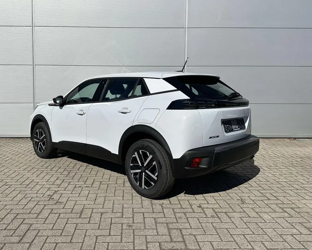 Peugeot 2008 1.2 PureTech 100 Style uit 2025, foto 4