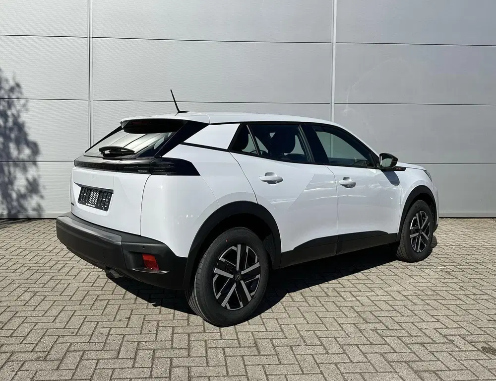 Peugeot 2008 1.2 PureTech 100 Style uit 2025, foto 6