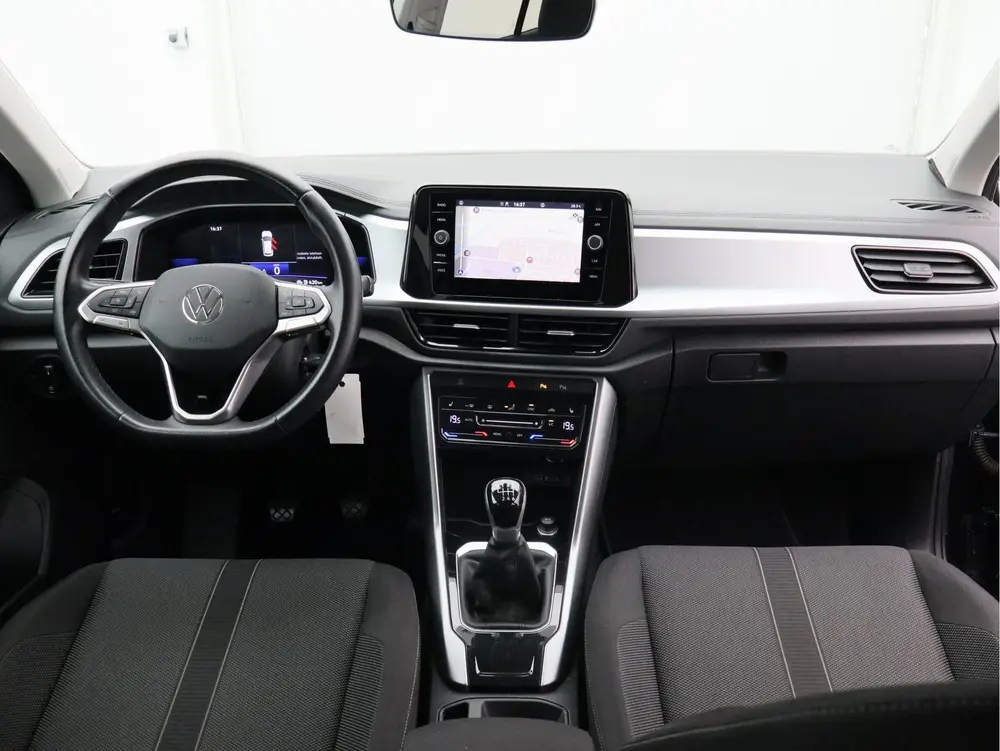 Volkswagen T-Roc 1.0 TSI Life Business/ lage km/ achteruitri uit 2023, foto 2