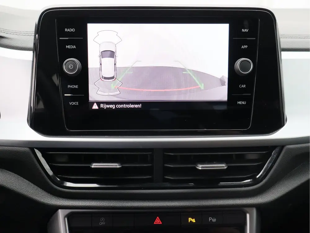Volkswagen T-Roc 1.0 TSI Life Business/ lage km/ achteruitri uit 2023, foto 3