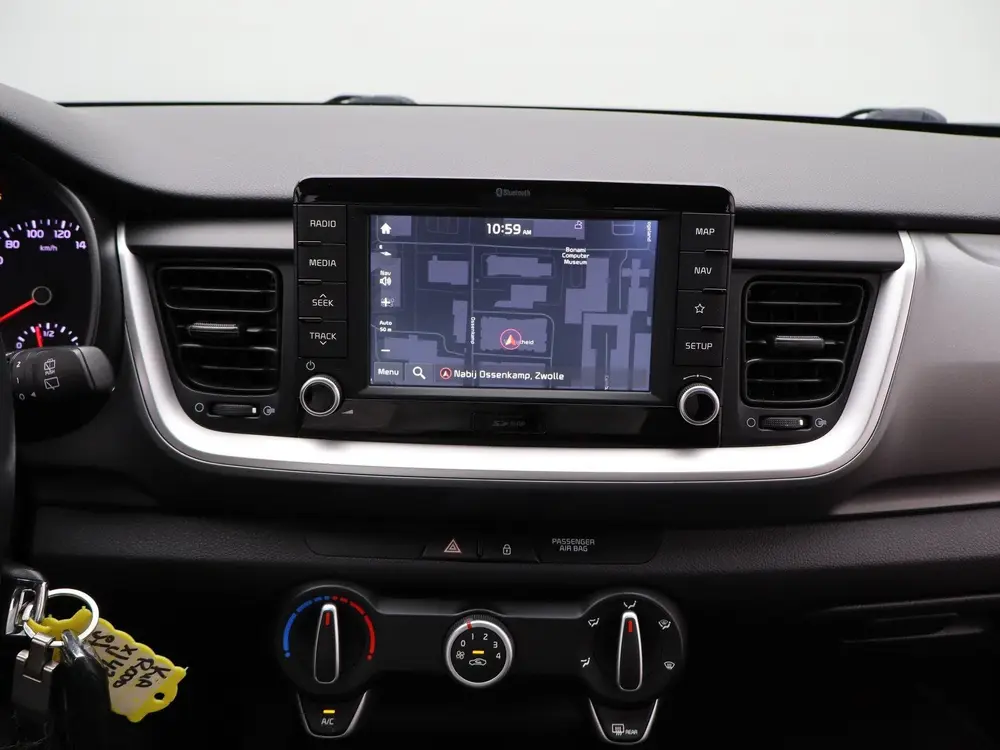 Kia Stonic 1.0 T-GDi ComfortPlusLine Navigator | Parkeercame uit 2019, foto 11