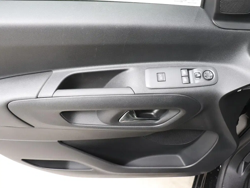 Peugeot Partner 1.5 BlueHDi 130PK L2 Automaat Airco Navi C uit 2024, foto 7