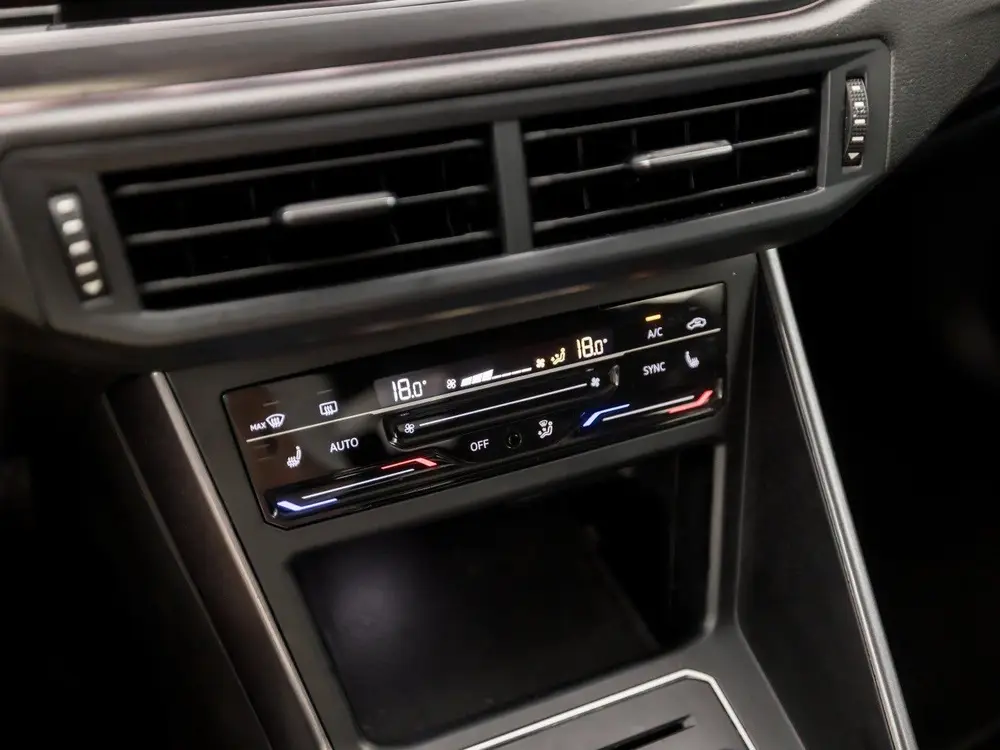 Volkswagen Taigo 1.0 TSI Sport Automaat (PANORAMADAK, APPLE uit 2023, foto 10