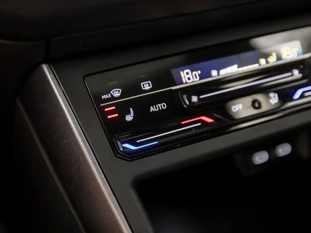 Volkswagen Taigo 1.0 TSI Sport Automaat (PANORAMADAK, APPLE uit 2023, foto 11