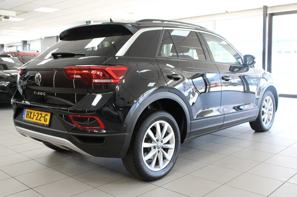 Volkswagen T-Roc 1.5 TSI Life Automaat | Airco | Adaptieve c uit 2022, foto 6
