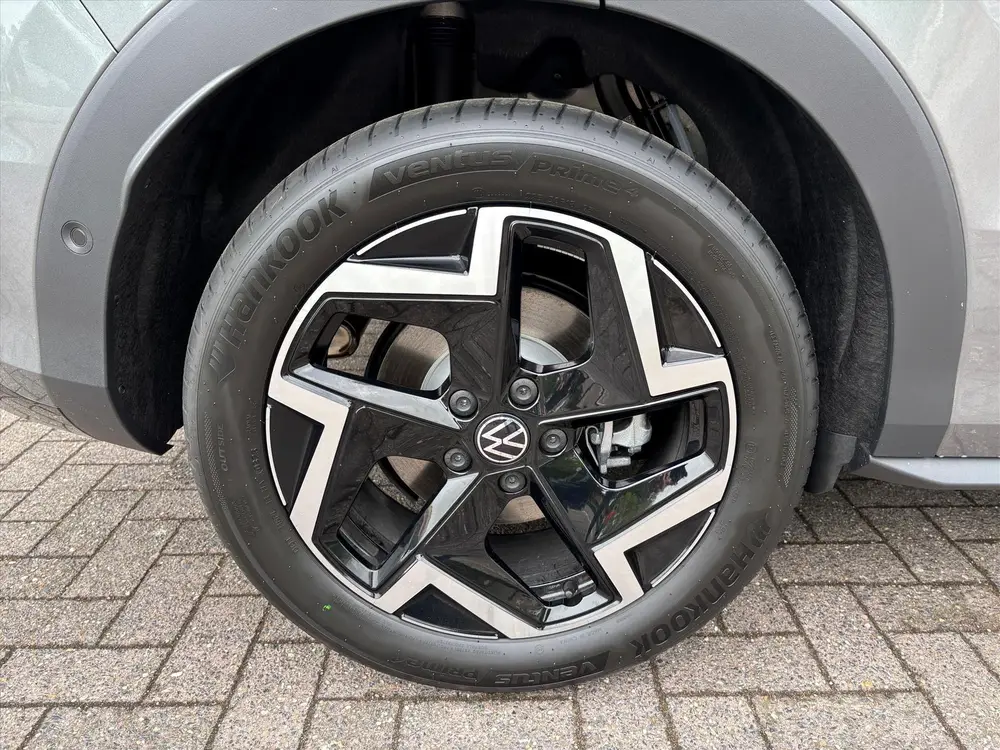 Volkswagen T-Roc 1.5 eTSI 150pk DSG-7 R-Line Edition|NW mode uit 2026, foto 11