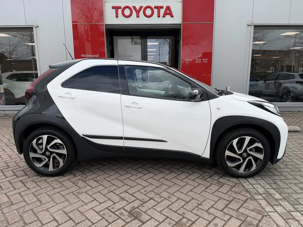 Toyota Aygo X 1.0 VVT-i S-CVT Pulse Automaat uit 2023, foto 2