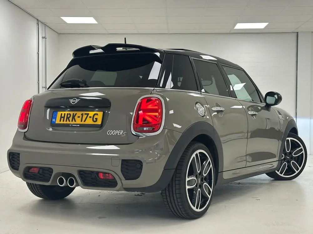 Mini Cooper S 2.0 Cooper s JCW uit 2019, foto 2