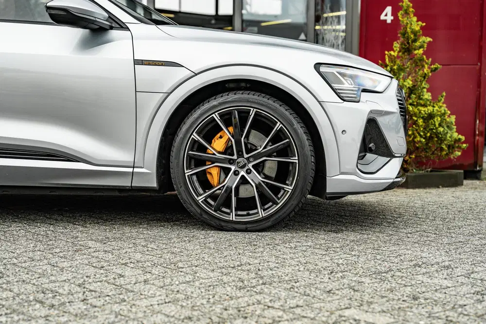 Audi e-tron 95kWh uit 2022, foto 4