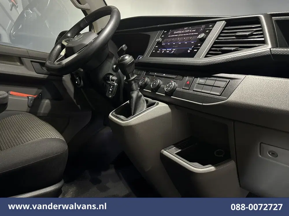 Volkswagen Transporter 2.0 TDI L2H1 Euro6 Airco uit 2023, foto 15