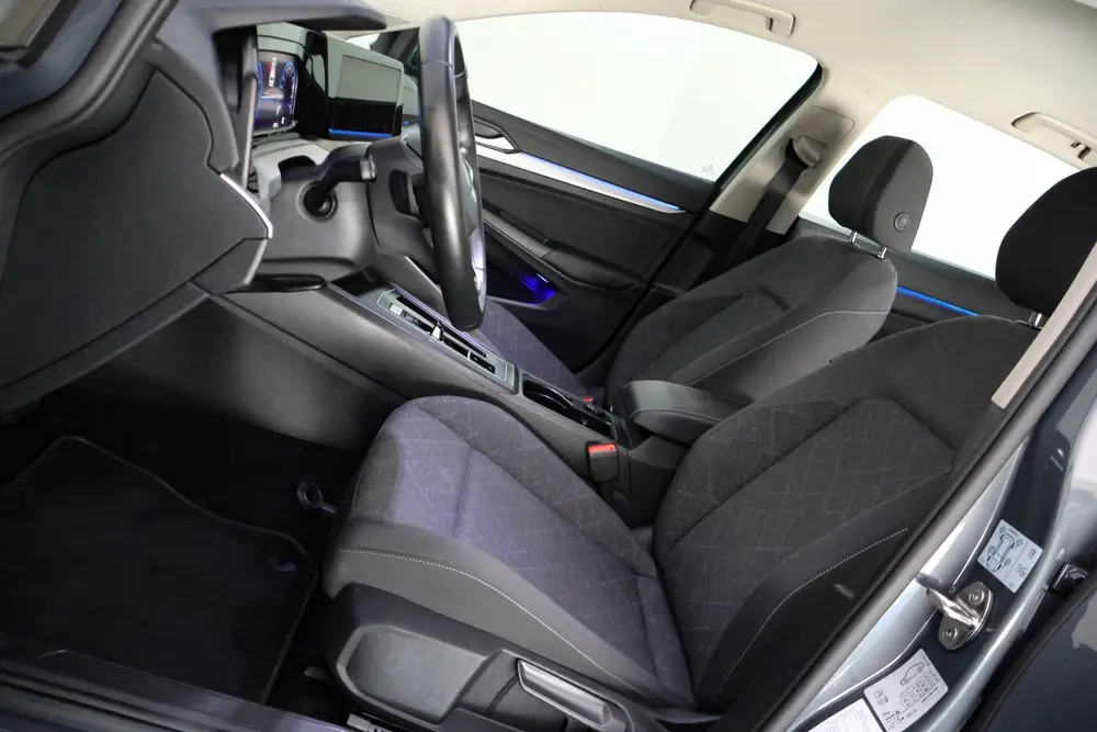 Volkswagen Golf 1.0 eTSI Dsg LIFE Plus FULL LED | CAMERA | A uit 2023, foto 10