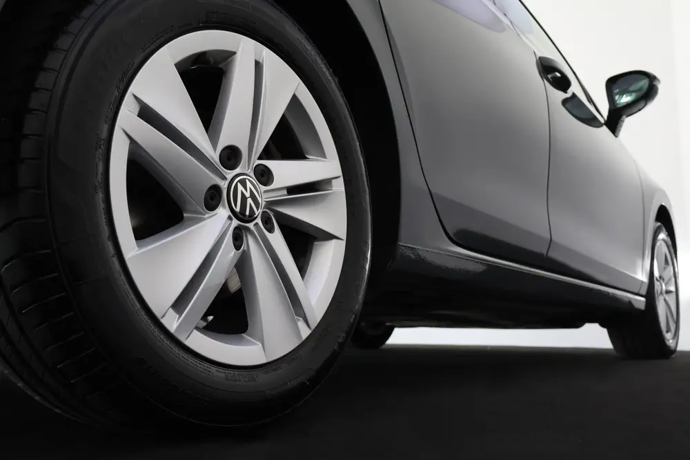 Volkswagen Golf 1.0 eTSI Dsg LIFE Plus FULL LED | CAMERA | A uit 2023, foto 14