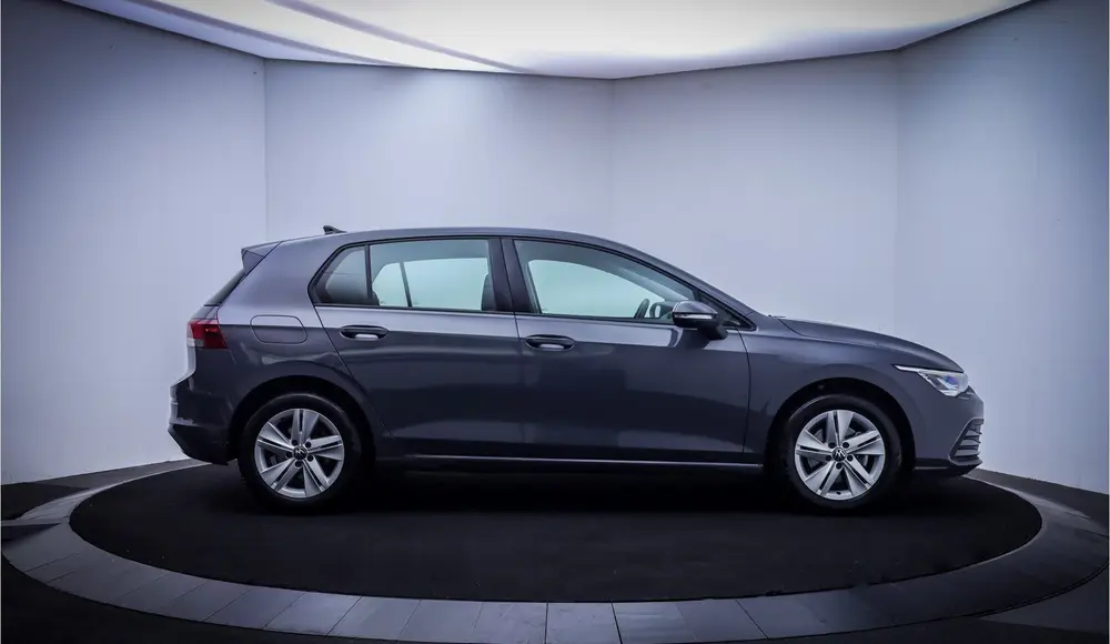 Volkswagen Golf 1.0 eTSI Dsg LIFE Plus FULL LED | CAMERA | A uit 2023, foto 4