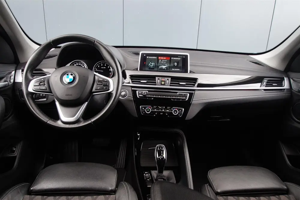 BMW X1 X-Line*LED*PDC*Navi*HiFi*Sportstoelen uit 2020, foto 2
