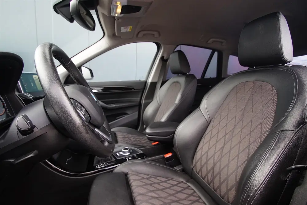 BMW X1 X-Line*LED*PDC*Navi*HiFi*Sportstoelen uit 2020, foto 4
