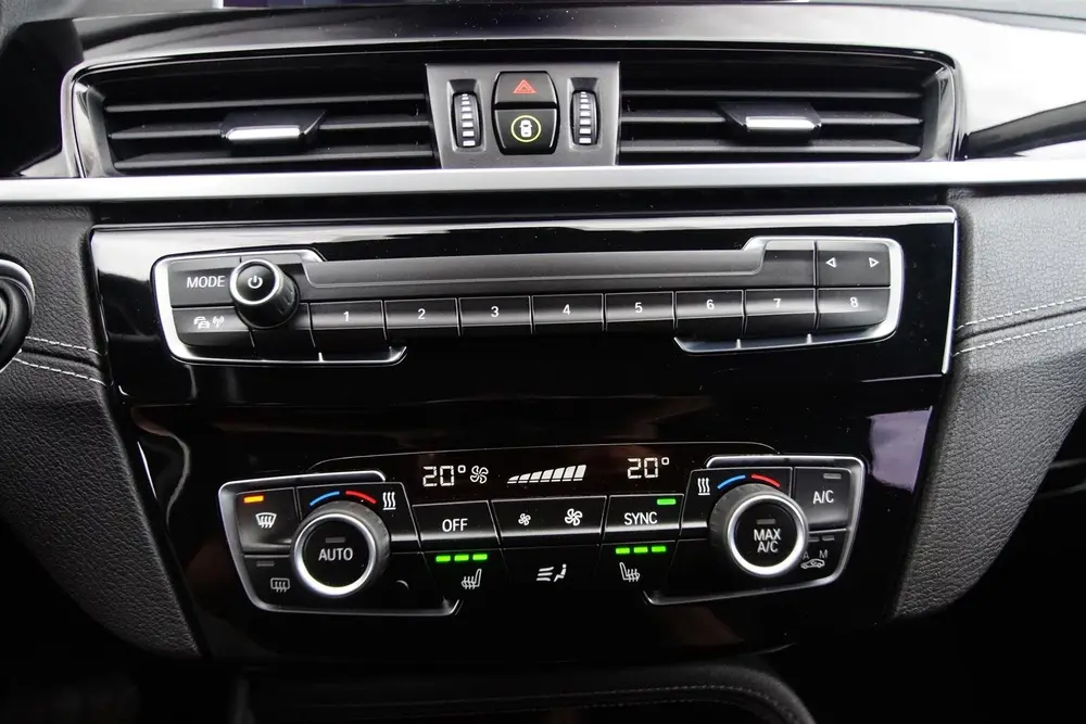BMW X1 X-Line*LED*PDC*Navi*HiFi*Sportstoelen uit 2020, foto 9