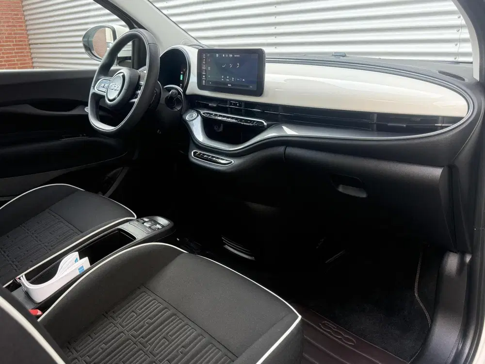 Fiat 500 24 kWh Navi Camera Carplay Led Cruise SOH uit 2023, foto 10