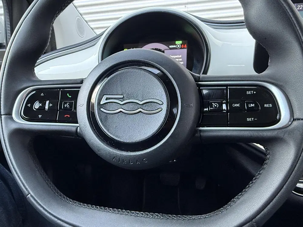 Fiat 500 24 kWh Navi Camera Carplay Led Cruise SOH uit 2023, foto 18