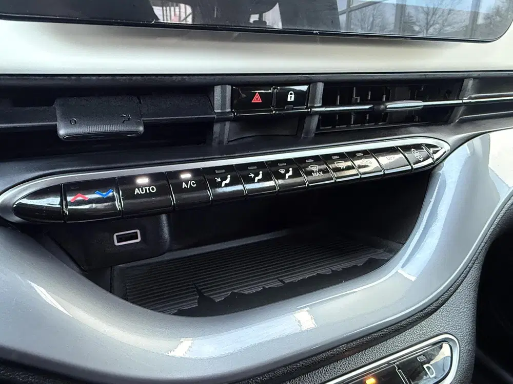 Fiat 500 24 kWh Navi Camera Carplay Led Cruise SOH uit 2023, foto 19