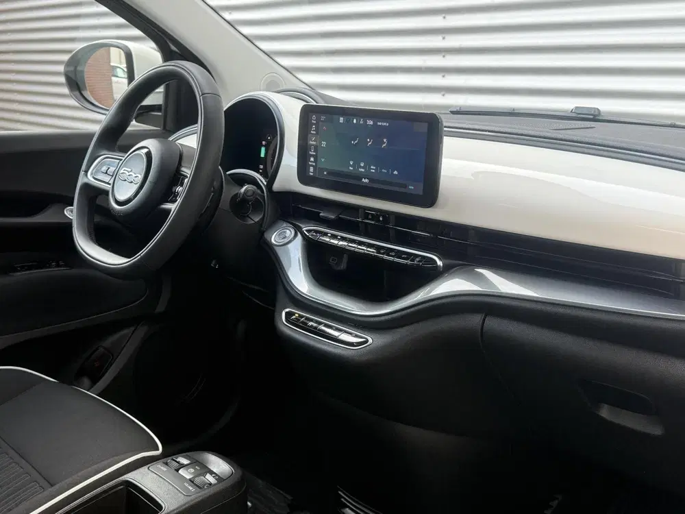 Fiat 500 24 kWh Navi Camera Carplay Led Cruise SOH uit 2023, foto 6