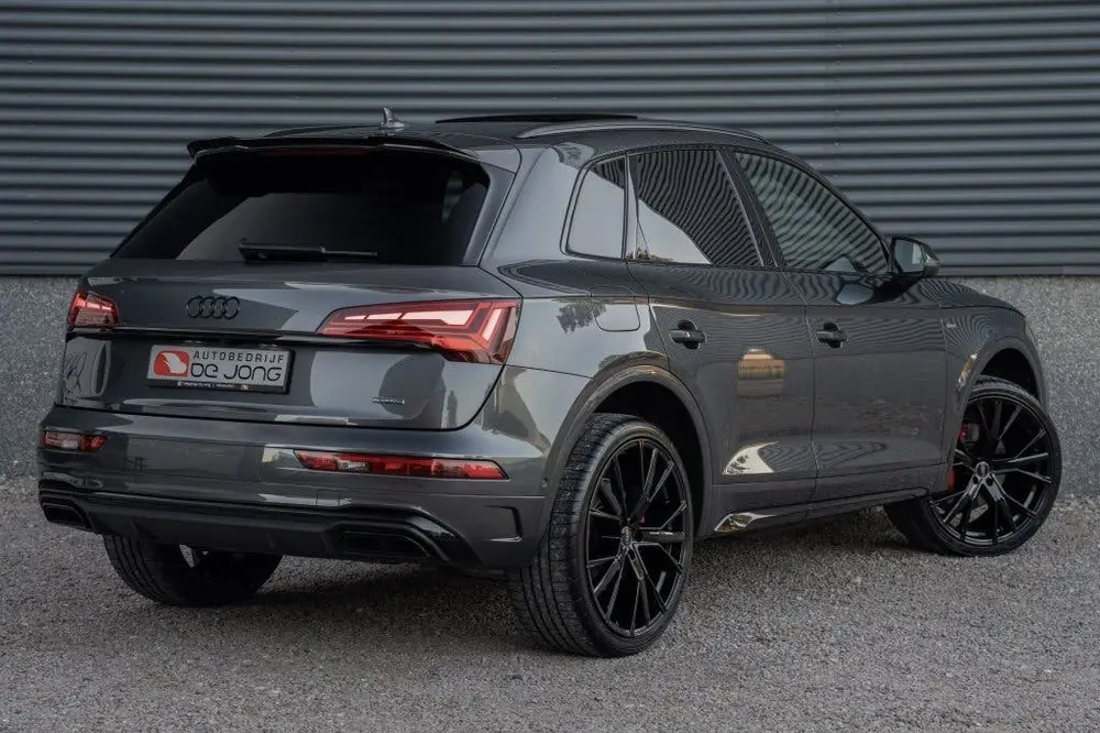 Audi Q5 55 TFSIe Competition 367PK uit 2022, foto 2