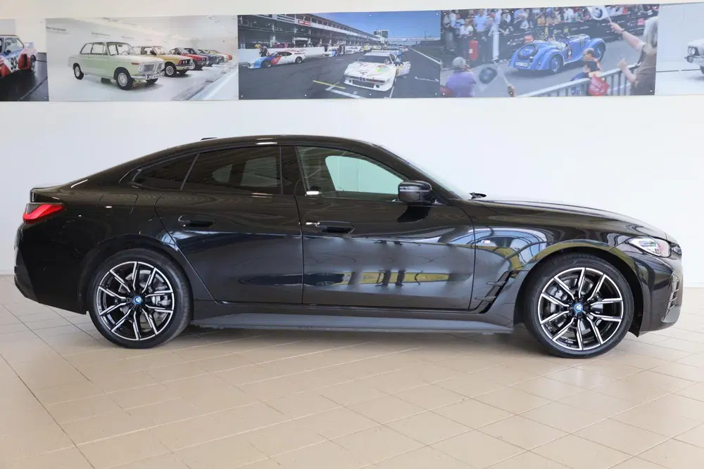 BMW i4 Gran Coupé eDrive40 uit 2024, foto 2