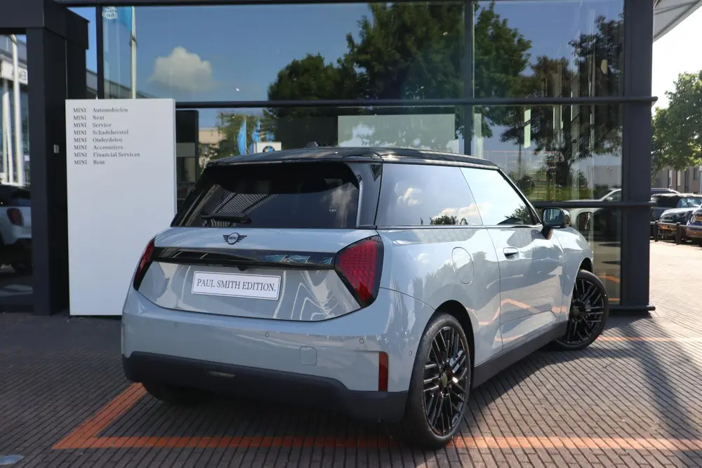 Mini Cooper Paul Smith Edition Pakket M uit 2026, foto 2