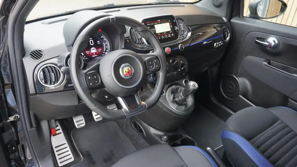 Abarth 595 1.4 T-Jet 165pk Monster Energy Yamaha *Gelimiteer uit 2021, foto 10