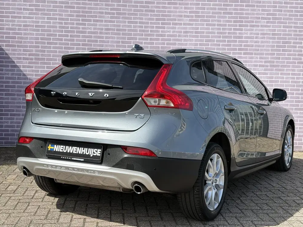 Volvo V40 Cross Country 1.5 T3 Polar+ Luxury uit 2019, foto 3