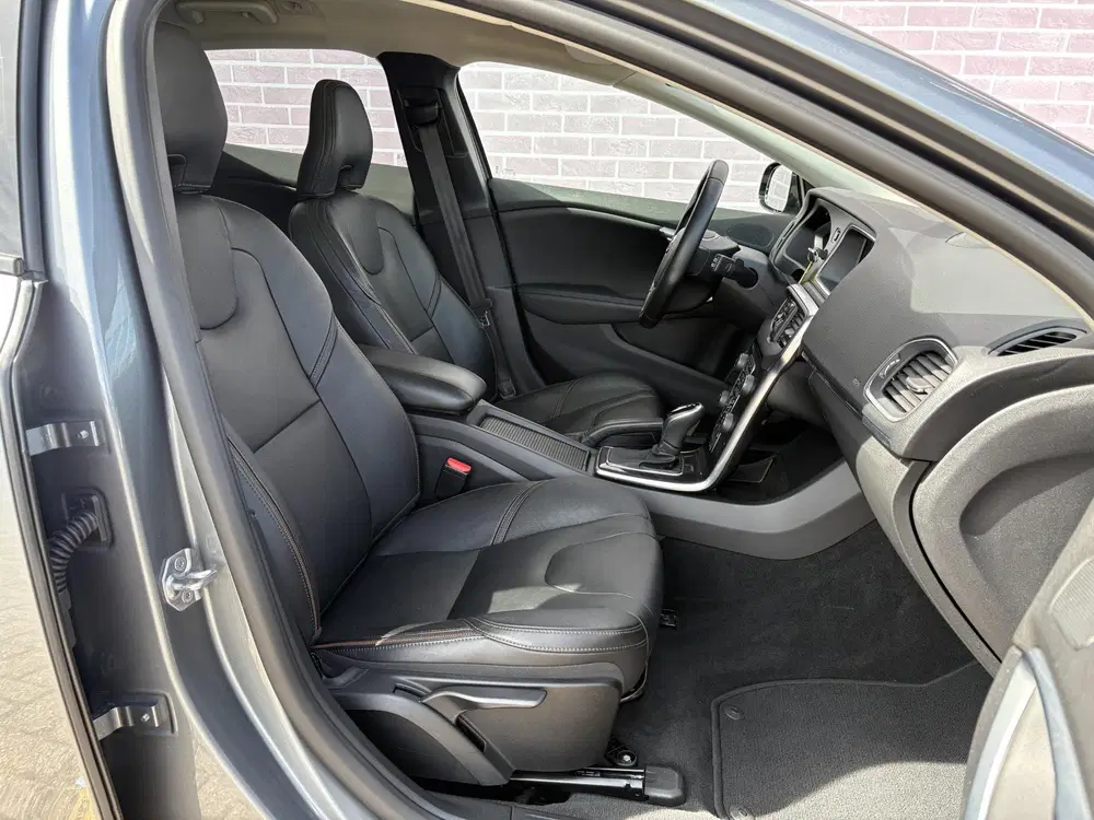 Volvo V40 Cross Country 1.5 T3 Polar+ Luxury uit 2019, foto 6
