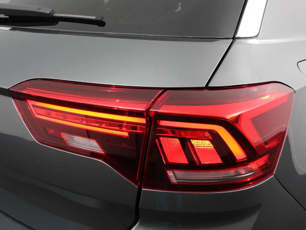 Volkswagen T-Roc 1.5 eTsi R-Line Edition Automaat Camera Nav uit 2025, foto 9