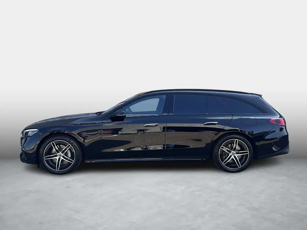 Mercedes-Benz E-Klasse 300 e AMG Line uit 2025, foto 3