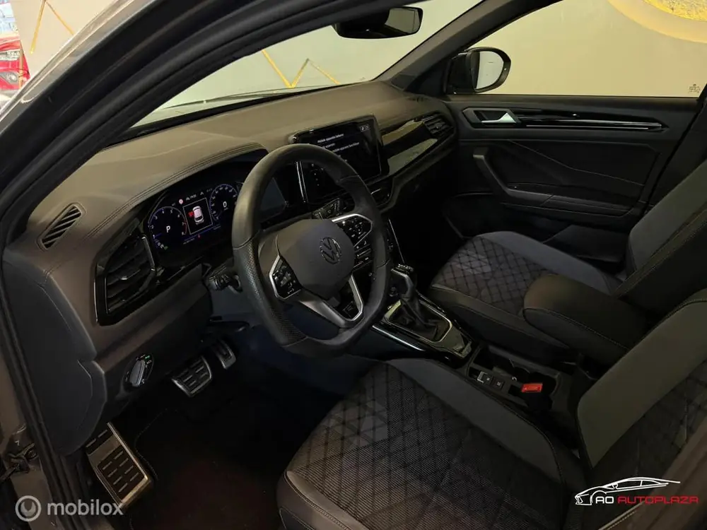 Volkswagen T-Roc 1.5 TSI 3x R-Line Panorama/Black Style/Keyl uit 2022, foto 3
