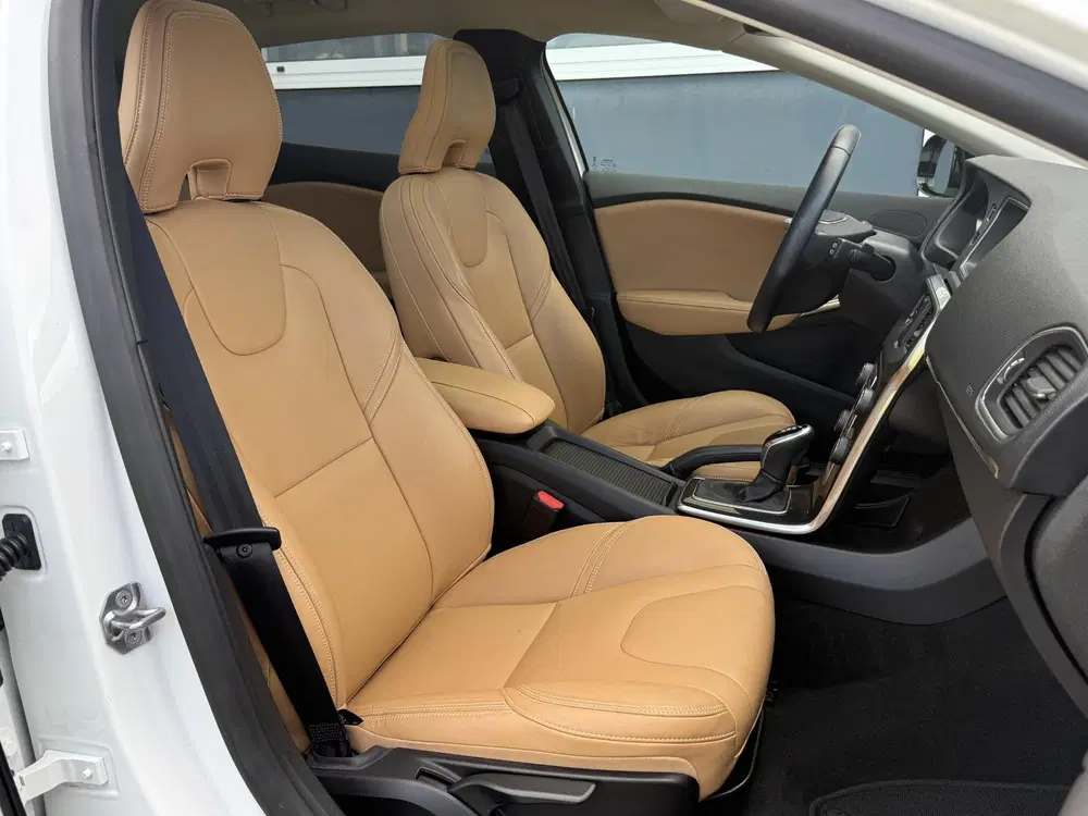 Volvo V40 Cross Country 1.5 T3 Polar+ Luxury uit 2019, foto 5