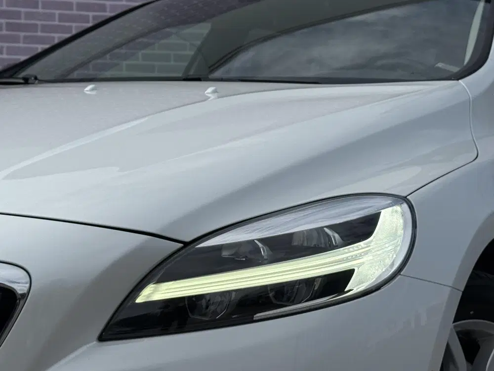 Volvo V40 Cross Country 1.5 T3 Polar+ Luxury uit 2019, foto 9