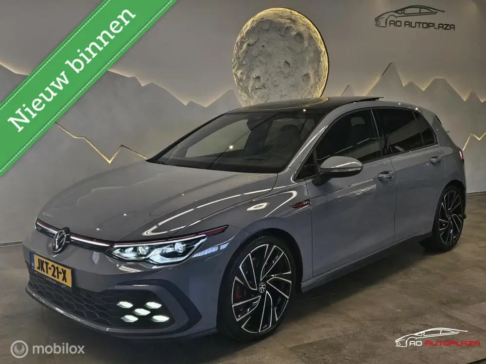 Volkswagen Golf 2.0 TSI GTI Panorama/Leder/HUD/Harman Kardon uit 2021