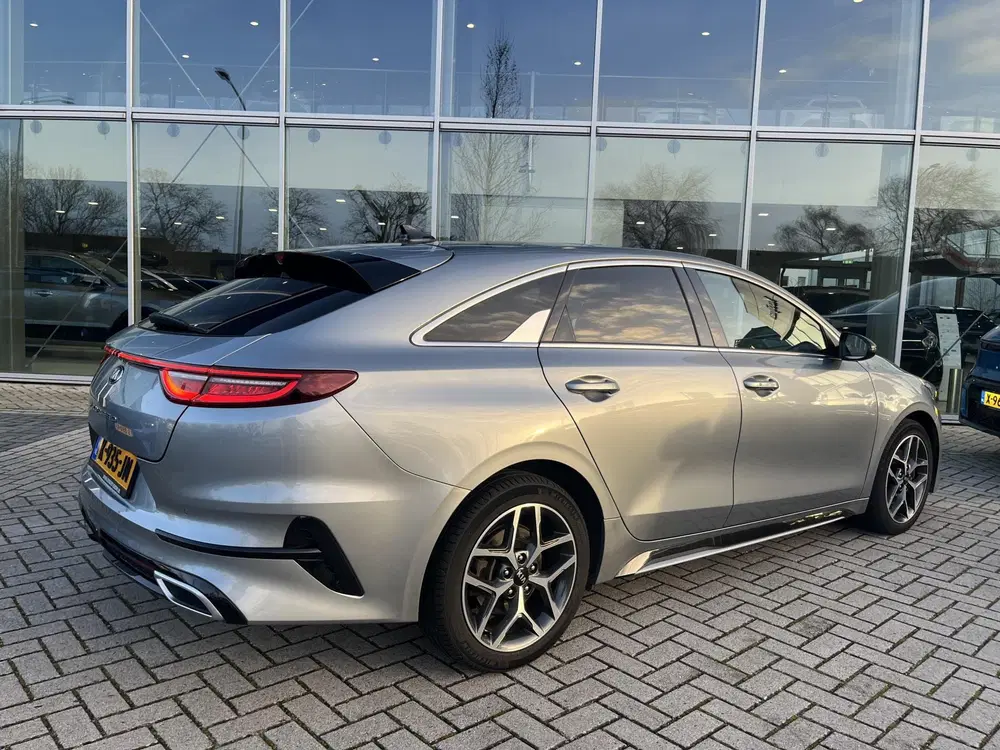 Kia ProCeed 1.4 T-GDI GT-Line uit 2021, foto 2