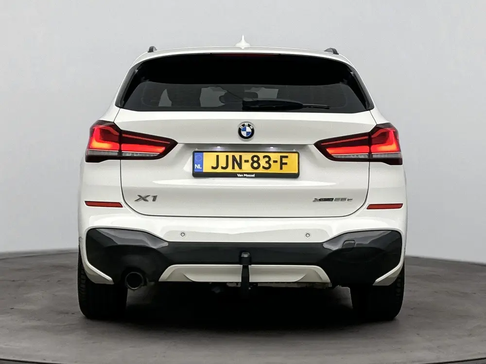 BMW X1 xDrive25e eDrive Edition 221PK uit 2021, foto 3