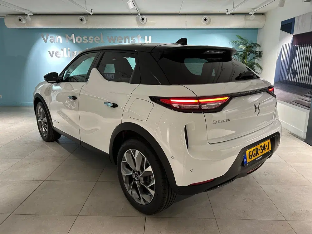 DS Automobiles DS 3 DS 3 E-Tense Esprit De Voyage 54 kWh PACK uit 2024, foto 2