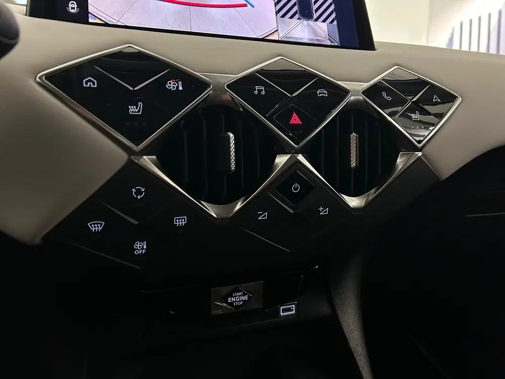 DS Automobiles DS 3 DS 3 E-Tense Esprit De Voyage 54 kWh PACK uit 2024, foto 9