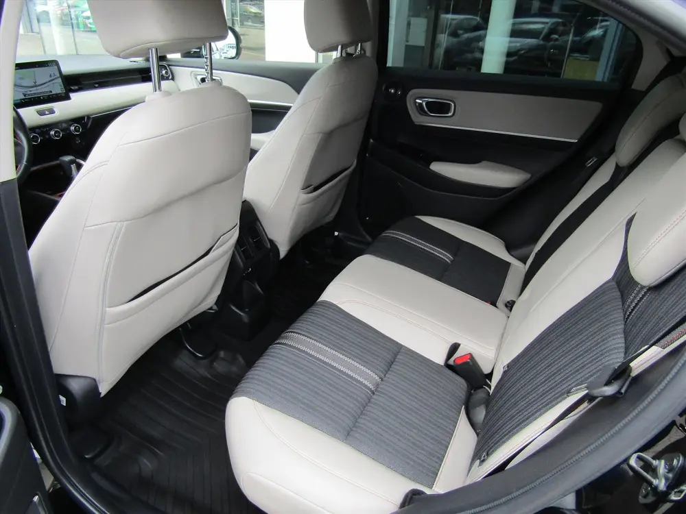 Honda Hr-V 1.5 i-MMD 131pk CVT Advance Style uit 2022, foto 10