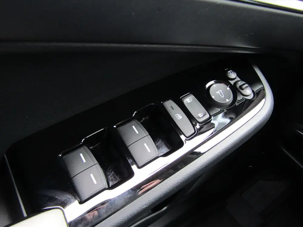 Honda Hr-V 1.5 i-MMD 131pk CVT Advance Style uit 2022, foto 17